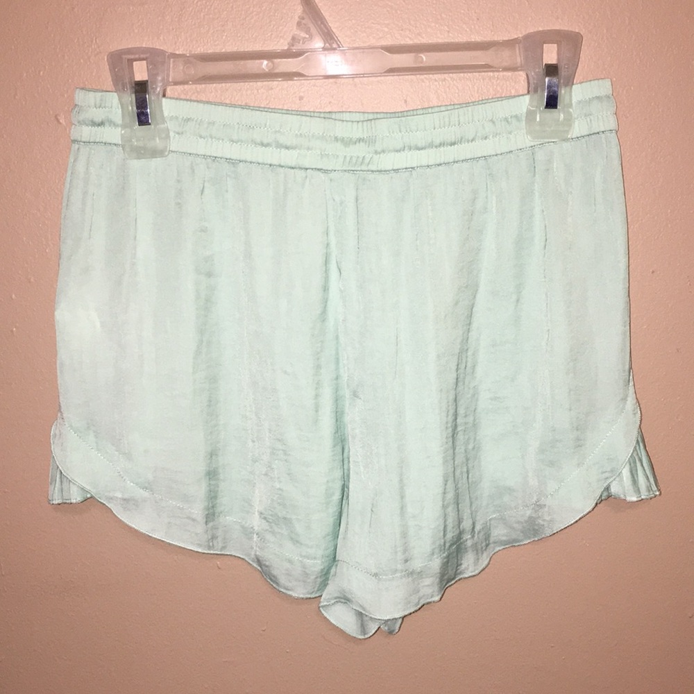 Shorts - Picture 2 of 3